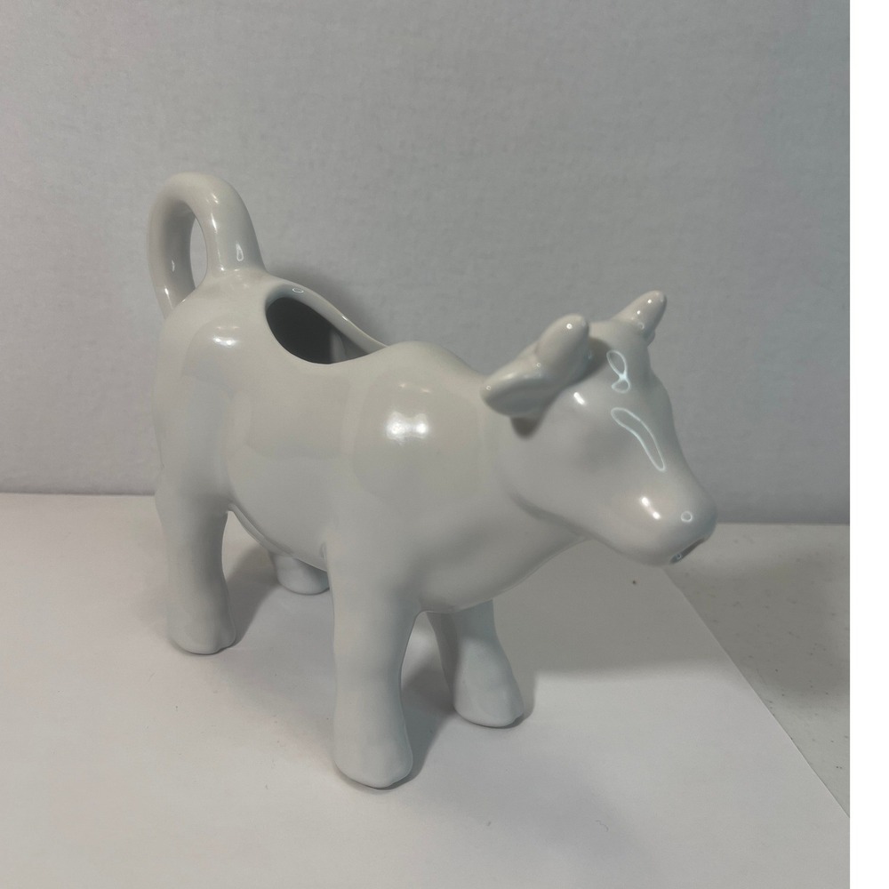 Food Network Stoneware Cow Creamer Pitcher White Microwave Dishwasher Safe‎